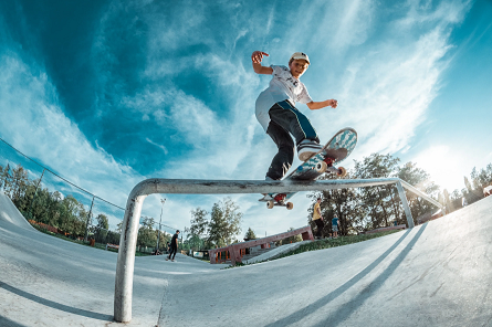 Skateboard Grind
